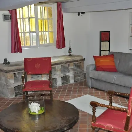 Bel Dans Un Manoir * Fleury-sur-Orne